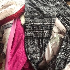 Super soft mandala leggings